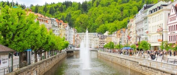 CEE Attorneys Advises RT Torax Group on Acquisition of Premium Plaza in Karlovy Vary