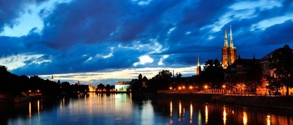 Dentons and Rymarz Zdort Advise on Aviva Investors' Sale of Wroclaw Business Park Warehouses